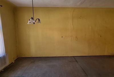 Casă cu 4 camere în Central - 1