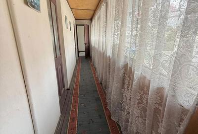 Apartament cu 3 camere decomandat în Furnica - 8