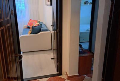 Apartament cu 2 camere decomandat în Crâng
