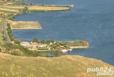 De vanzare Teren la Dunare - BERZASCA - 1