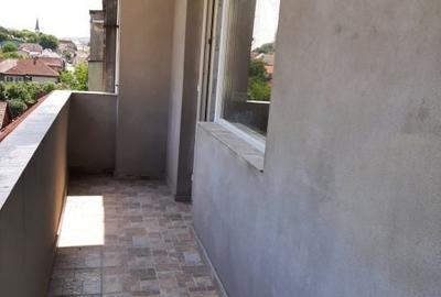 Apartament cu 4 camere în Central - 8