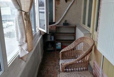 Apartament cu 3 camere decomandat în Caracal - 6
