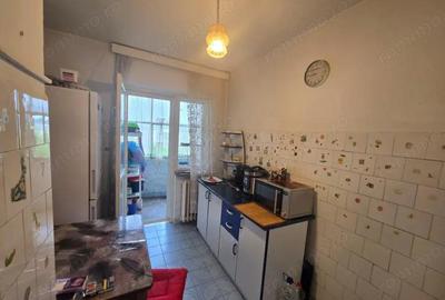 Apartament cu 4 camere decomandat, mobilat în Central - 3
