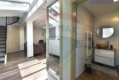 Apartament cu 3 camere nedecomandat, mobilat în Schei - 15