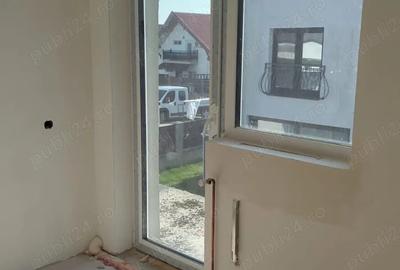 Casa tip duplex - 2 locuinte cuplate - 10 camere - semifinisat - 5