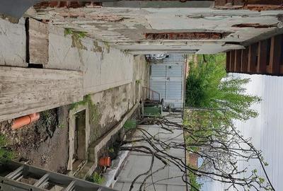 Casă cu 3 camere cu Teren 150 Mp în Central