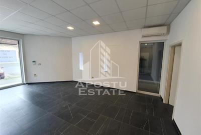 Spatiu comercial 43 mp + loc parcare, in zona Balcescu - 2