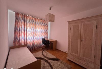 Apartament cu 3 camere decomandat în Mărăcineni - 5