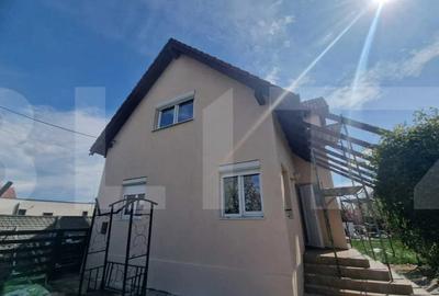 Casă cu 4 camere cu Teren 630 Mp în Dumbrăvița