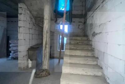 Casă cu 4 camere cu Teren 500 Mp în Central - 7