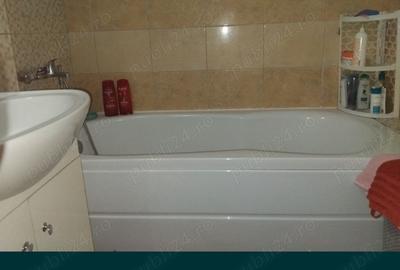 Vand apartament decomandat,mobilat,etaj demisol,Str Aleea Mizil 59-61, Ozana,Titanul Nou - 1