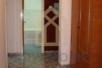 Apartament cu 2 camere decomandat în Tei