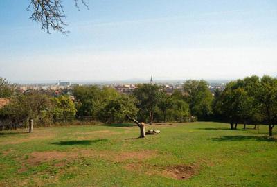 Teren de 3290 mp, în Central - 2