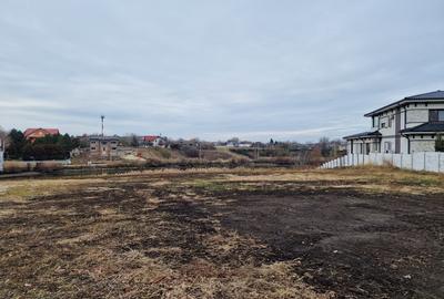 De Vanzare! Teren intravilan cu deschidere la lac - 6