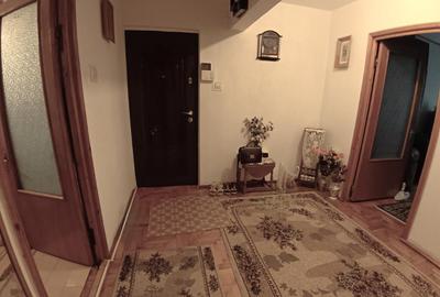 Apartament cu 3 Camere Decomandat in George Enescu - 12