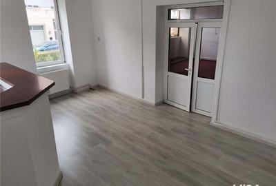 Casă cu 5 camere cu Teren 123 Mp în Reghin - 10
