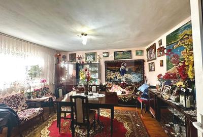 Casă individuală cu 4 camere cu Canalizare în Dâmbul Rotund