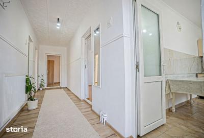 Apartament cu 3 camere decomandat în 23 August - 10