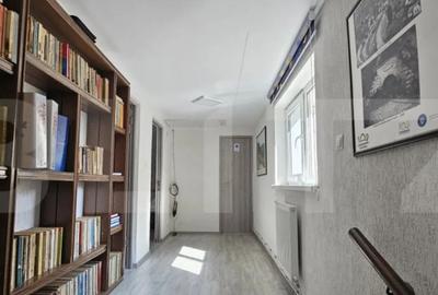 Casă cu 4 camere cu Teren 750 Mp în Hunedoara - 1