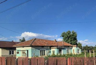 Casă cu Teren 700 Mp în Roșioru - 3