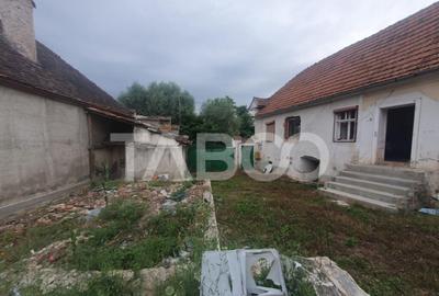 Casa de vanzare in Grid 87 mp utili + anexe beci si sura