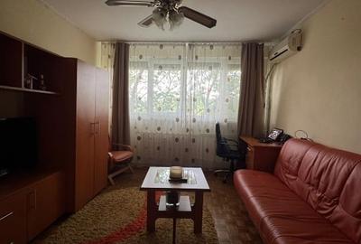 Apartament cu 2 camere decomandat în Eroii Revoluției - 2