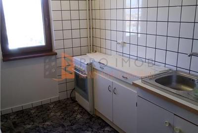 Apartament cu 3 camere semidecomandat în 1 Decembrie - 5