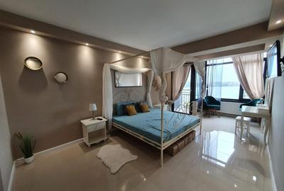 Apartament 3 camere – Zona Campus, vedere la lac - 11