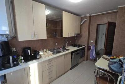 Apartament cu 3 camere decomandat în Central - 7