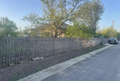 Casă cu 4 camere în Central - 1