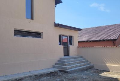 C1  Casa 4 camere Valul lui Traian - 8