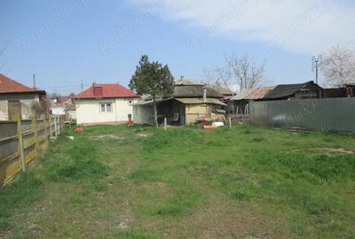 Casă cu 4 camere în Sulina