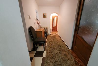 Apartament cu 3 camere decomandat în Fălticeni - 4