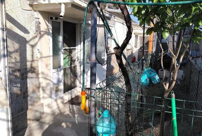 Casă cu 5 camere cu Teren 264 Mp în Central