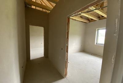 Casa noua pe un nivel - 4 camere, 150 mp, 2 fronturi stradale in Tocile - 7