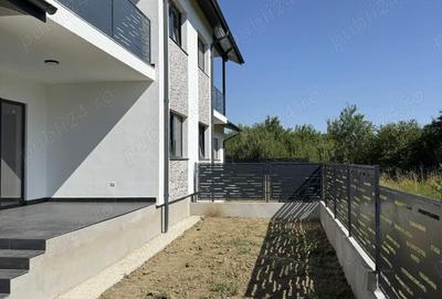 Casă cu 4 camere cu Teren 1500 Mp în Central - 3