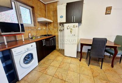 Faleza Nord Pescarie  2 camere de vanzare centrala pe gaz etaj 1 - 4