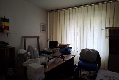 Spațiu comercial, de 67 mp, în Obor - 1