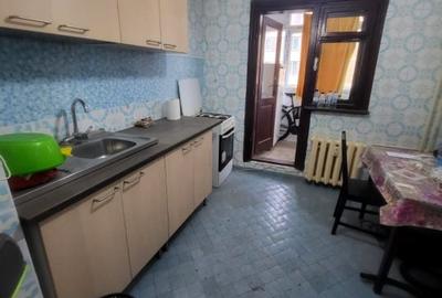 Apartament cu 3 camere decomandat în Rahova - 5