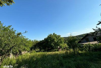 Teren de 2540 mp, în Valea Adâncă - 2