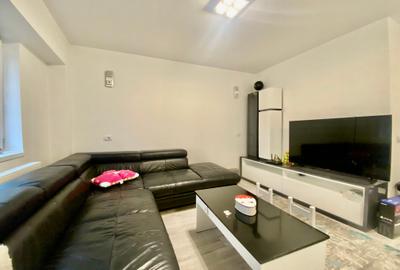 Închiriere apartament modern – 2 camere, Micro 12, Etaj 3 - 3