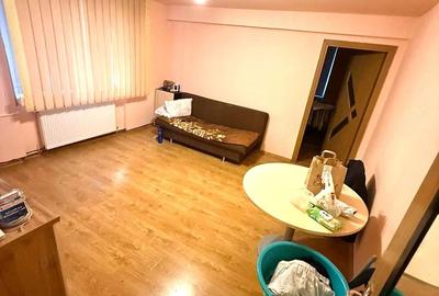 Apartament cu 2 camere semidecomandat în Complex Studențesc - 3