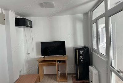 Spațiu comercial, de 163 mp, în Central - 6