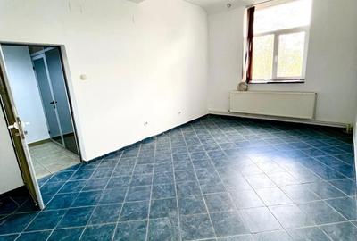 Spațiu comercial, de 22 mp, în Titan - 8