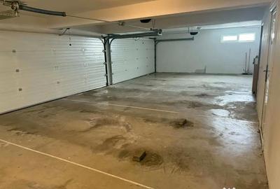 Apartament cu 3 camere semidecomandat în Europa