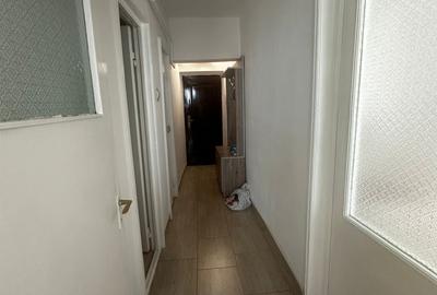 Garsonieră decomandată, mobilată în Viziru 3 - 9