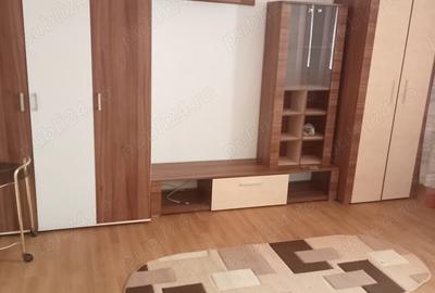 Inchiriez apartament 2 camere zona Carrefour