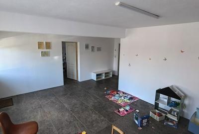 Apartament cu 3 camere în Crișan - 2