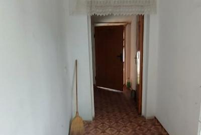 Apartament la casa si curte zona Centrala - 3