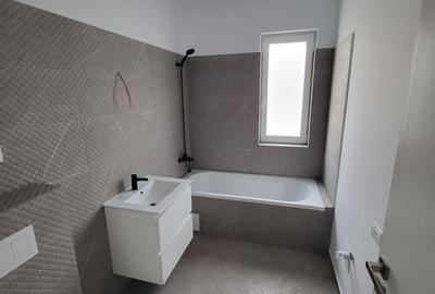 Bloc Nou-Braytim. Langa Hotel Arizona. Decomandat. Bucatarie inchisa - 9